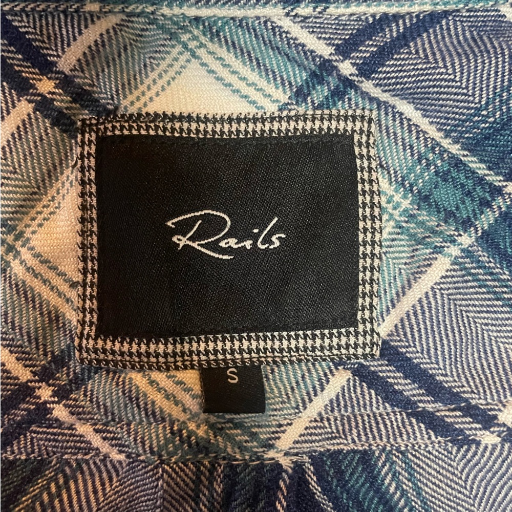 Rails Hunter Button Up - Picture 6 of 7